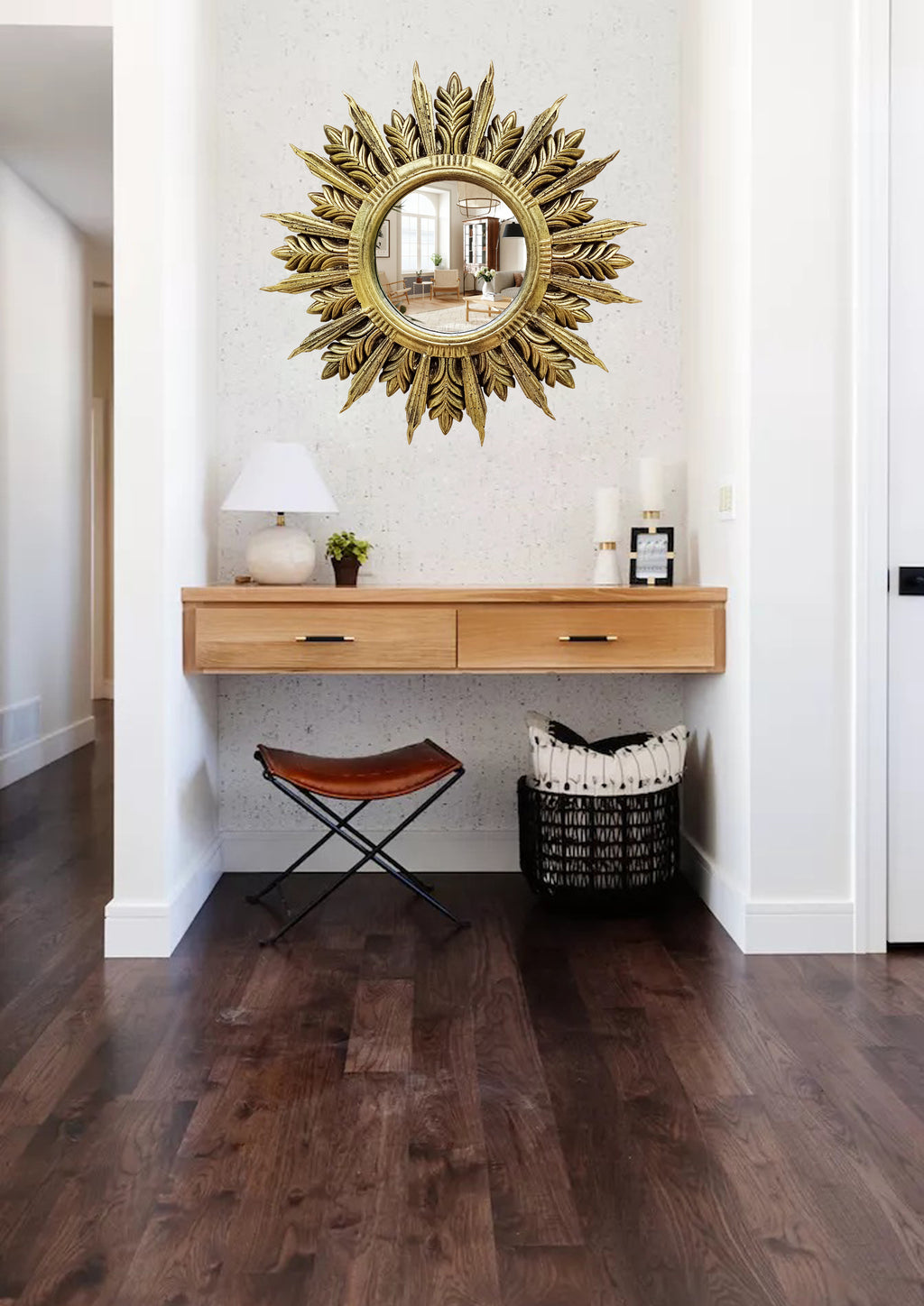 Handmade Sunburst Mirror — Brass Patina, 27×27 cm
