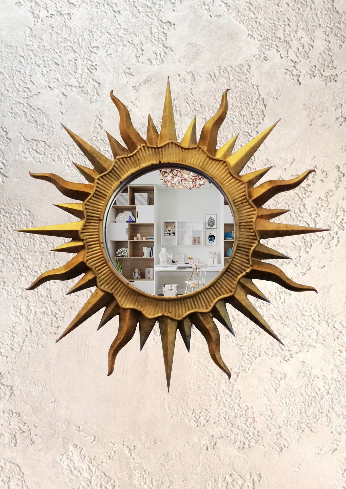 Handmade Bronze Sunburst Mirror — Vintage Patina Wall Decor 24.5 cm