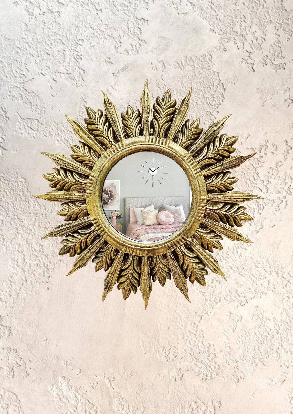 Handmade Sunburst Mirror — Brass Patina, 27×27 cm