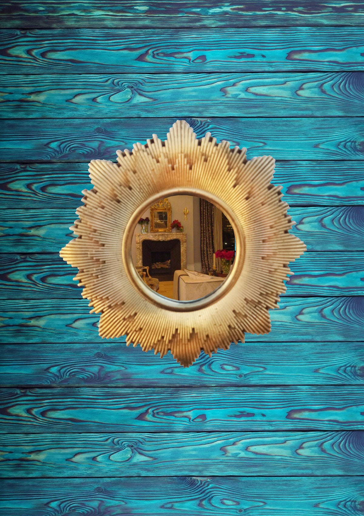 Gold Patina Sunburst Mirror – Handmade Epoxy Resin Wall Décor