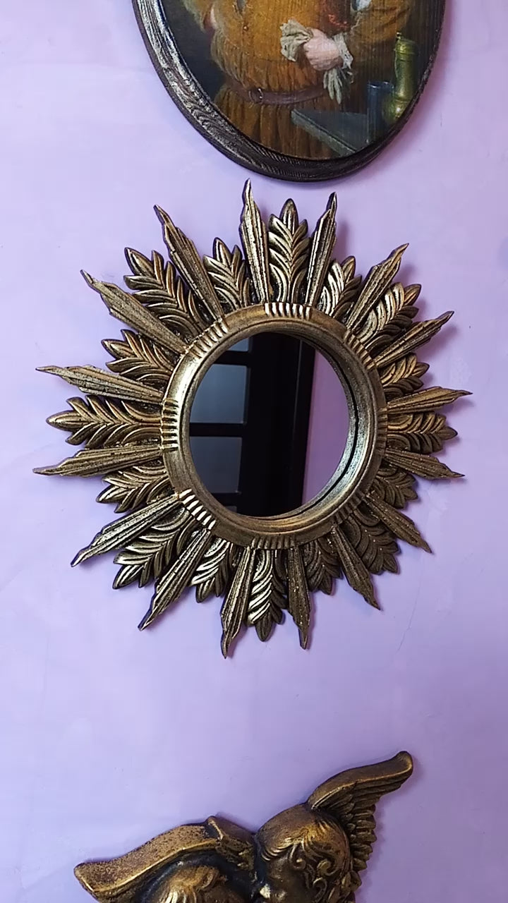 Handmade Sunburst Mirror — Brass Patina, 27×27 cm